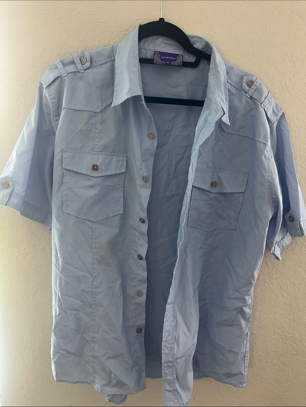 Light Blue Men’s Short-Sleeve Button-Down Shirt